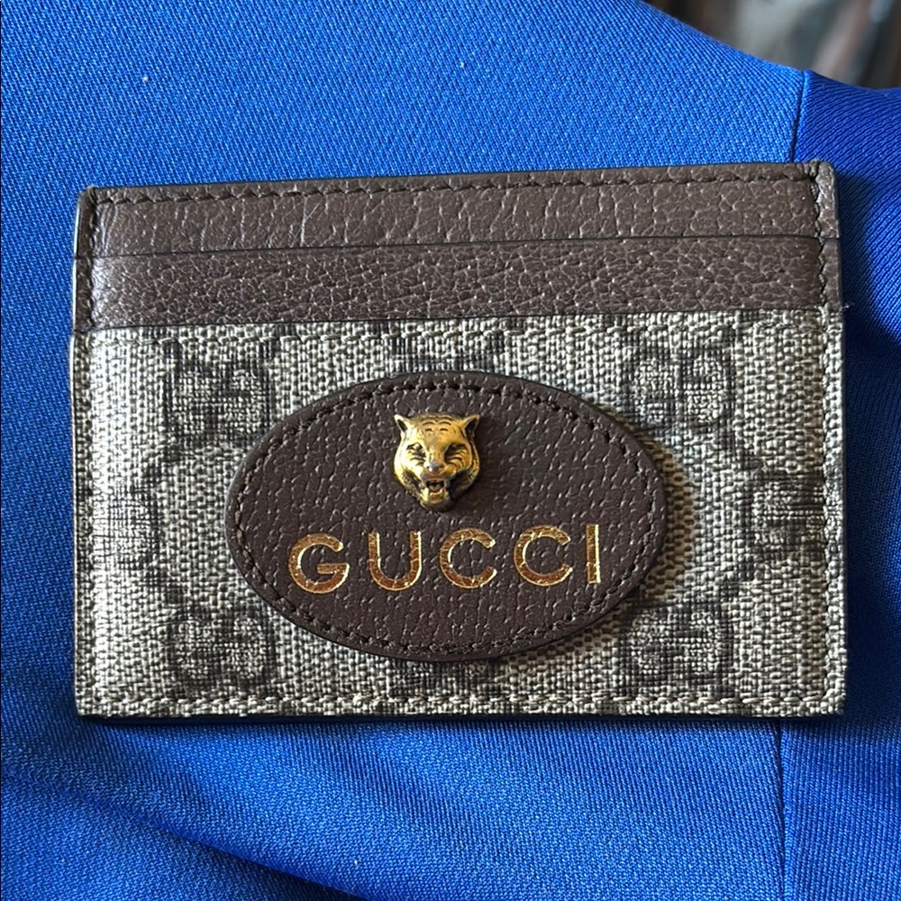 Gucci Brown and Gray Card Holder.  Barely used